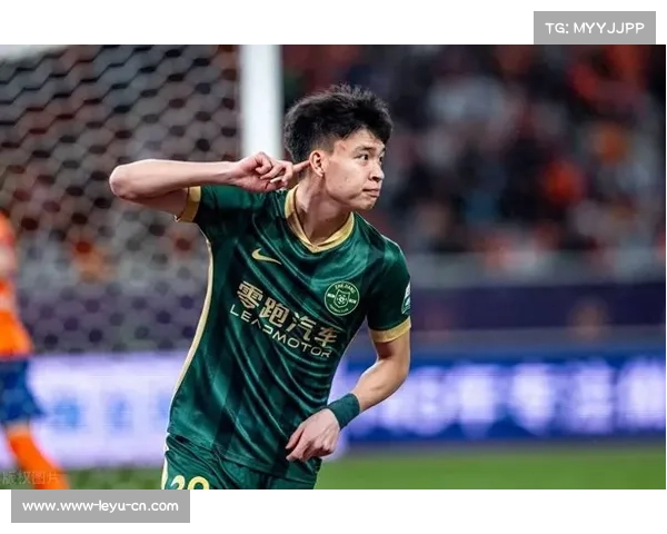 王钰栋首发表现中规中矩 浙江新星在强援身边学习成长